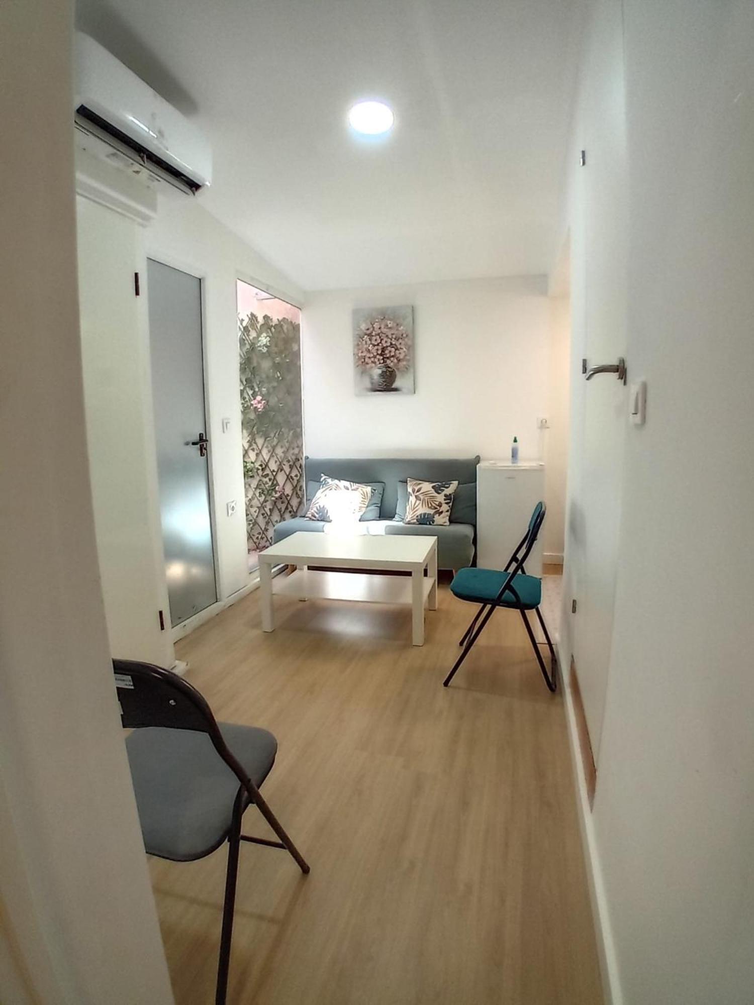 Alquilo Mini Departamento Sant Boi de Llobregat Exterior foto